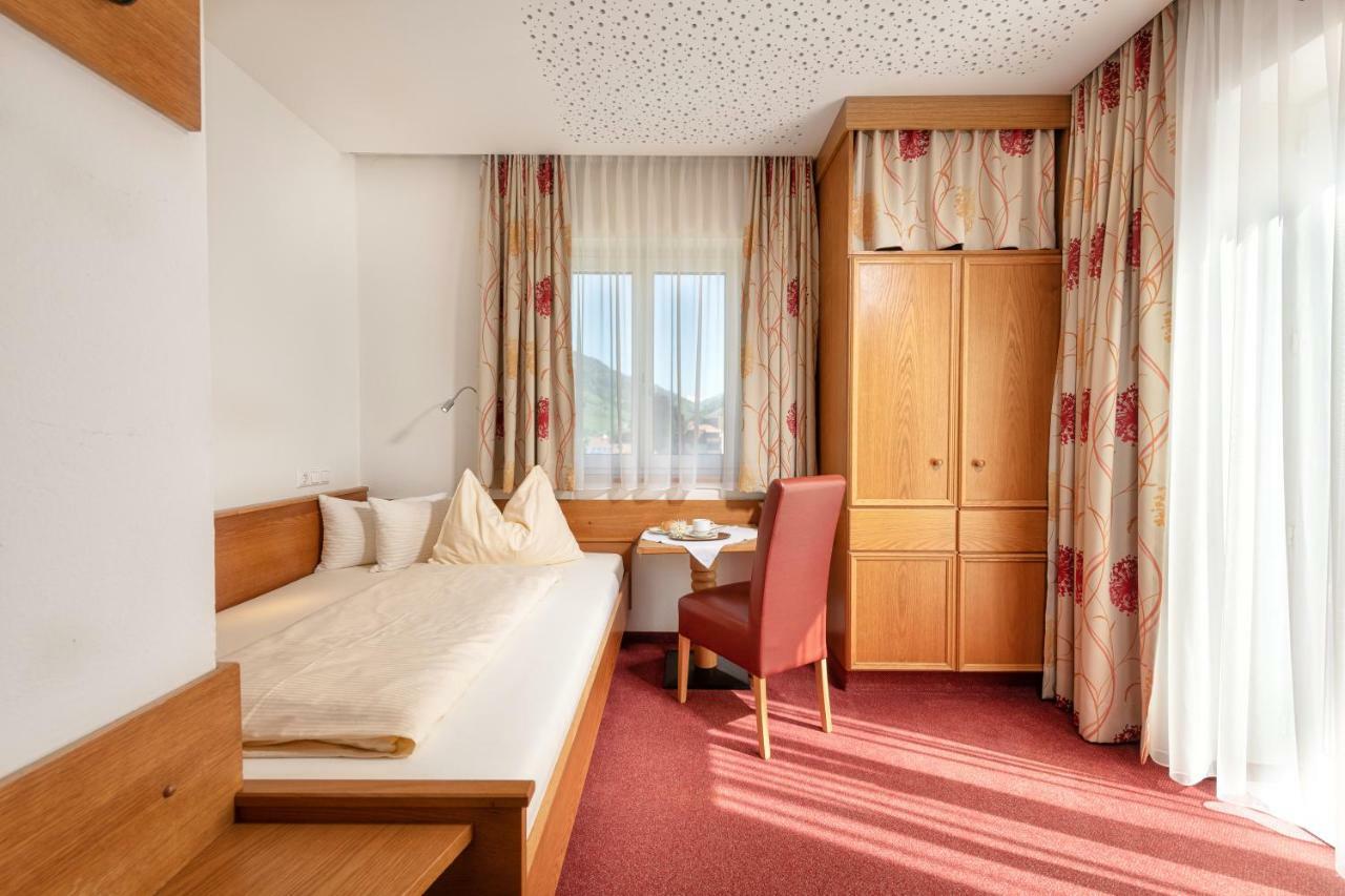 Hotel Alpenhof - New Sauna Area Бад Хофгащайн Екстериор снимка